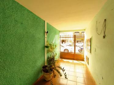 4 - Garagem/estacionamento