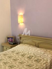 28 - Dormitorio