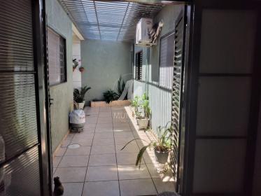 21 - Quintal/corredores