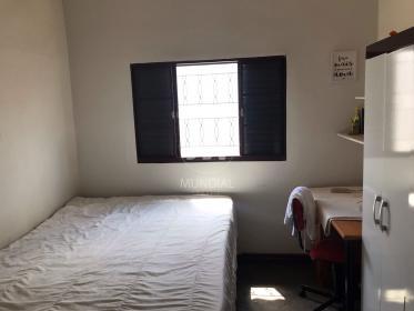 11 - Dormitorio
