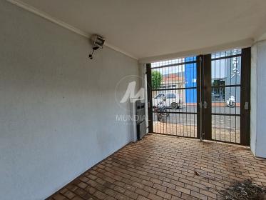 4 - Garagem/estacionamento