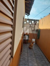 11 - Quintal/corredores