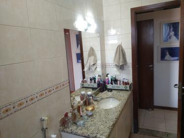 13 - Banheiro/lavabo