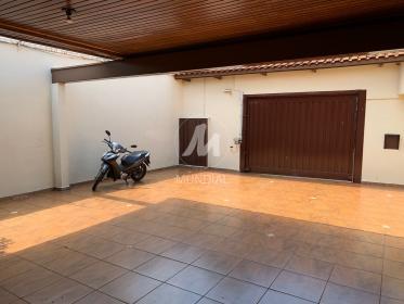 23 - Garagem/estacionamento