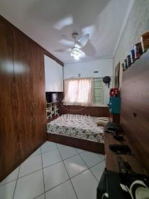 17 - Dormitorio