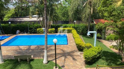 7 - Piscina