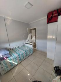 22 - Dormitorio