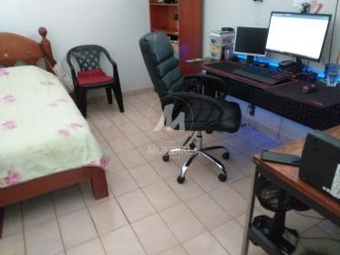 14 - Dormitorio