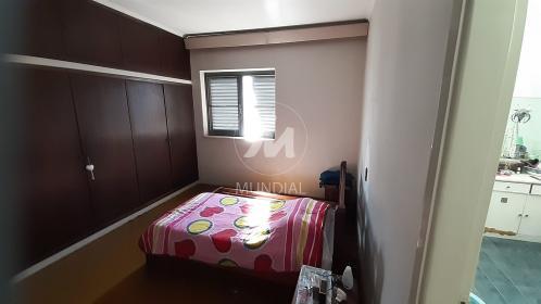 18 - Dormitorio