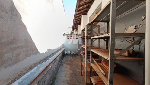17 - Quintal/corredores