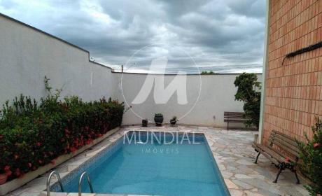 12 - Piscina