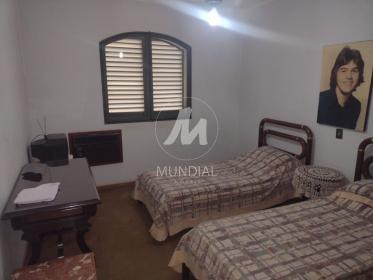 18 - Dormitorio