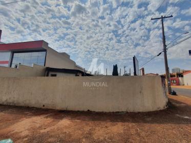 2 - Terreno/Lote