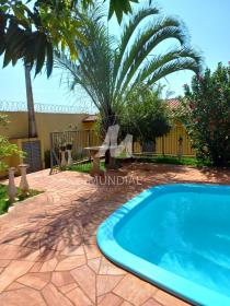 4 - Piscina