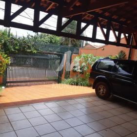2 - Garagem/estacionamento