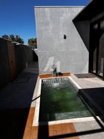 14 - Piscina