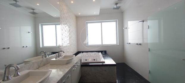 12 - Banheiro/lavabo