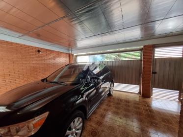 2 - Garagem/estacionamento