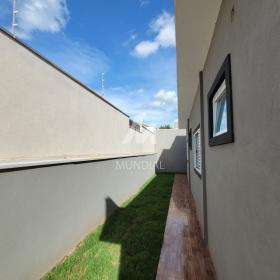 11 - Quintal/corredores