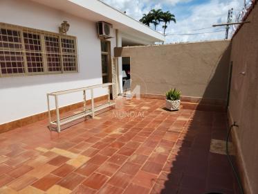 19 - Quintal/corredores