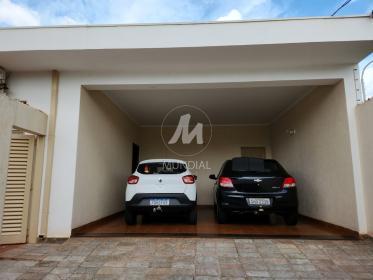 24 - Garagem/estacionamento