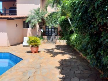 22 - Quintal/corredores