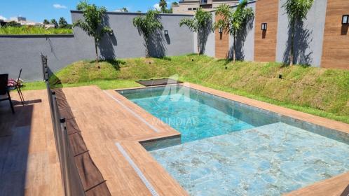 16 - Piscina