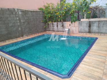 13 - Piscina