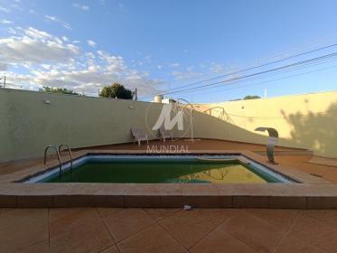 24 - Piscina