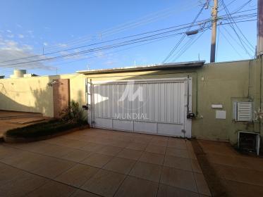 30 - Garagem/estacionamento