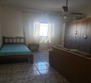 12 - Dormitorio