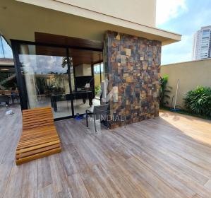23 - Quintal/corredores