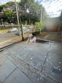 3 - Garagem/estacionamento
