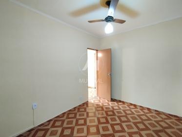 18 - Dormitorio