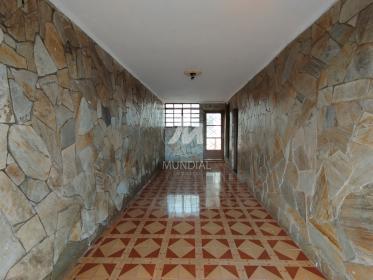 21 - Garagem/estacionamento