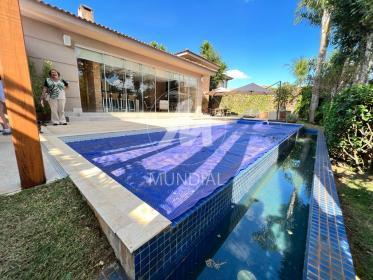 23 - Piscina