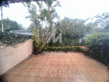 12 - Quintal/corredores