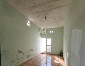 1 - Garagem/estacionamento