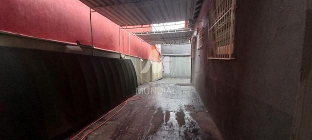 6 - Garagem/estacionamento