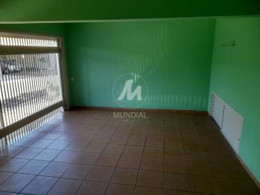 1 - Garagem/estacionamento