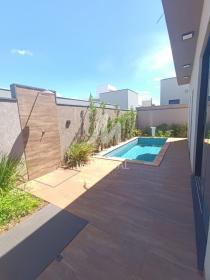 18 - Piscina