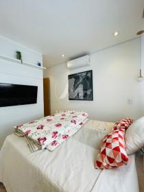 12 - Dormitorio