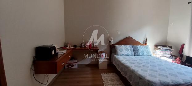 18 - Dormitorio