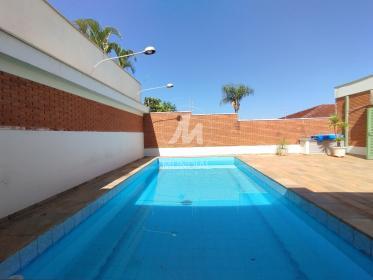 29 - Piscina