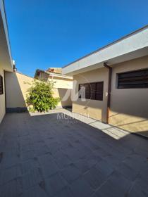 27 - Quintal/corredores