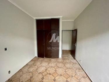 21 - Dormitorio