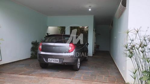 1 - Garagem/estacionamento