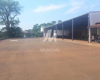 6 - Garagem/estacionamento