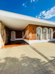 2 - Garagem/estacionamento