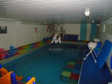 10 - Piscina
